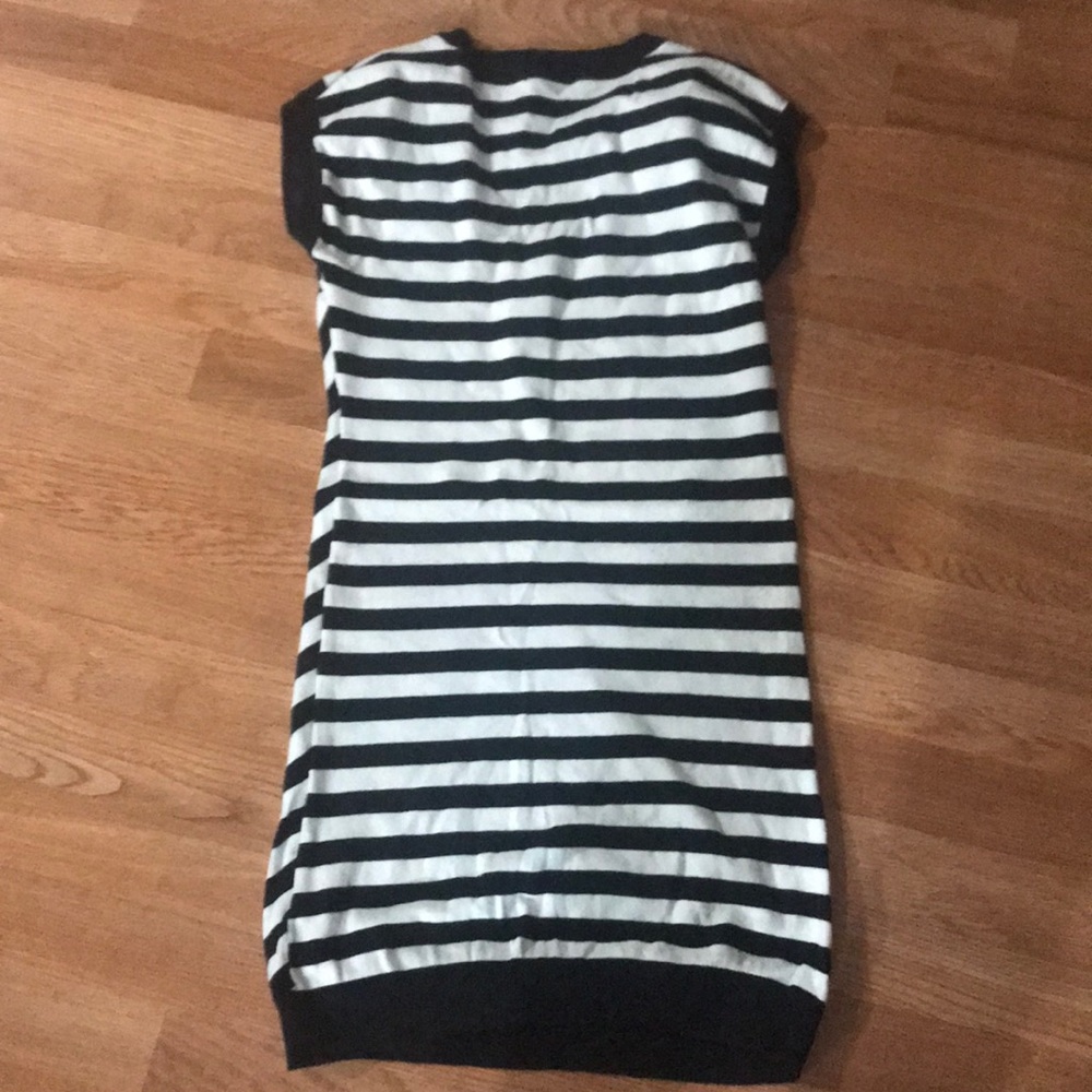 Sweater Dress Rampage - Picture 2 of 3